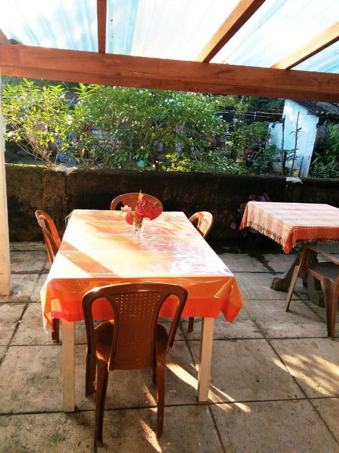 Hikkaduwa Backyard Beach Homestay Galle Exterior foto